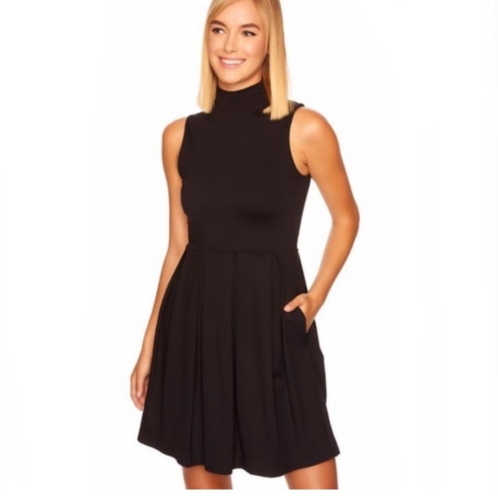 NWT Susana Monaco Mock Neck Flare Dress in Midnight, Size Small